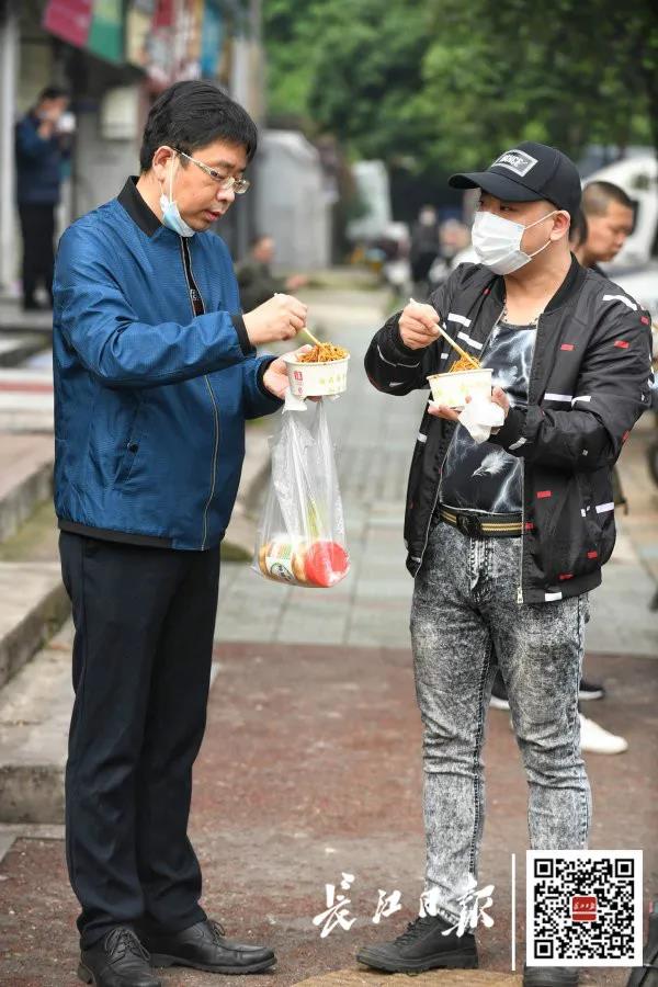 热干面！豆皮！面窝！武汉人的过早回来了！