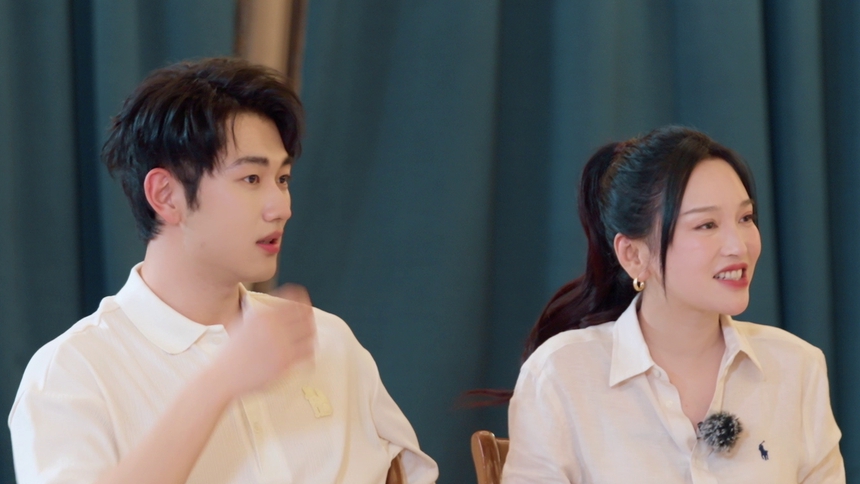 孙丞潇婚后责任感爆棚 金莎自曝有在研究小孩的学校