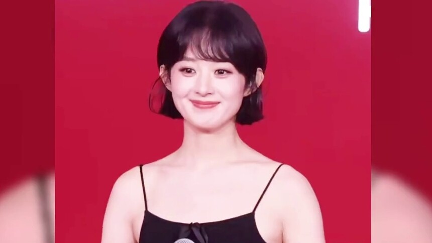 凑热闹追热点：赵丽颖新造型直接封神！ 完美化身真人版“泡芙小姐”