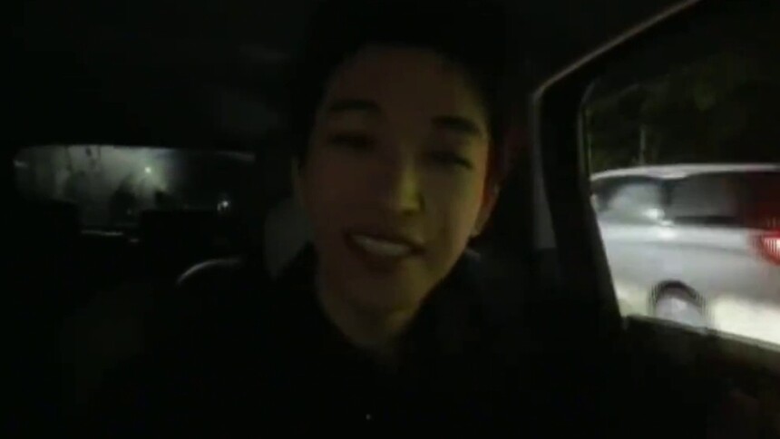 凑热闹追热点：黄子弘凡深夜清唱《一点一滴》道晚安 双向奔赴太好哭了！
