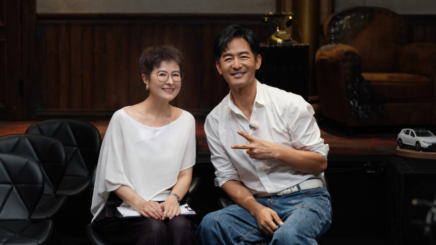 背后2 长播客第4期：走心热聊！郭晓东聊早年家乡演出经历 喊话制片人想演农村戏