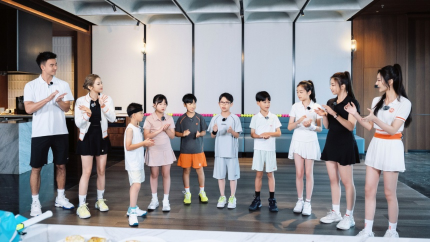 星动网球社 第5期：呼啦圈喂食爆笑团建 队长排兵布阵为正式对抗赛做足准备