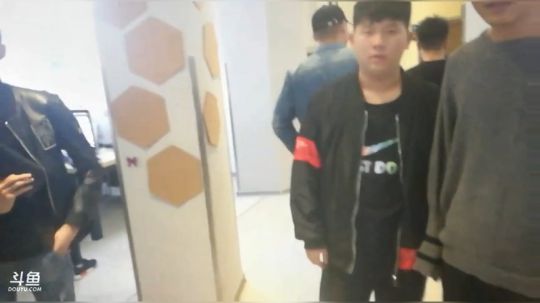 线下直播。。。等你来锤 2017-10-25 02点场