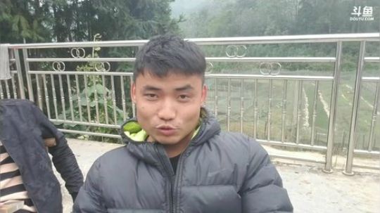 年度8进6了，谢谢大家的陪伴。 2017-10-25 11点场