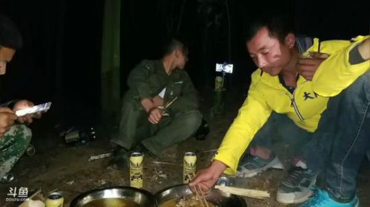 你们的陪伴才是我们坚持下去的勇气 2017-10-30 00点场