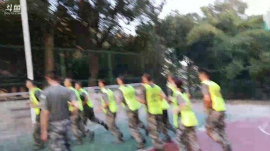 新兵成人礼（二营四连的新兵肖淑洁报到） 2017-11-09 16点场