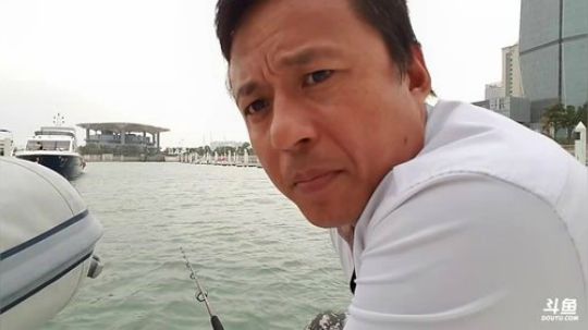 【威海大叔】购物，准备出发。 2017-11-11 15点场