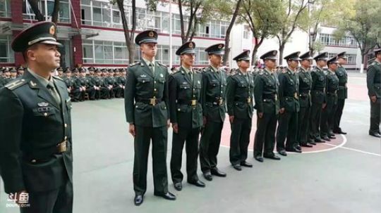 斗鱼“网红党支部”直击新兵成人礼 2017-11-11 10点场