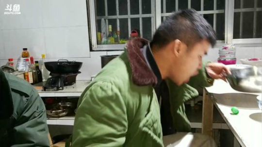 鱼乐盛典：玩点好玩的？ 2017-11-18 20点场