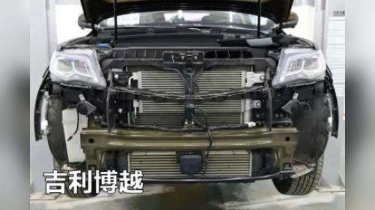 吉利博越是我们拆过的第一台“双梁设计”的国产车