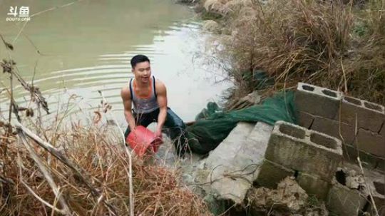 干了这个塘，北京在买套房。 2017-12-12 15点场