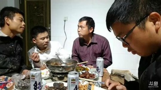 宵宵夜，聊聊天。 2017-12-12 21点场