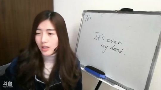 娜娜英语：地道英语180期~17年快过去 2017-12-25 12点场