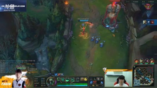 【Faker游戏视频】吃得开的Faker的稻草人辅助！