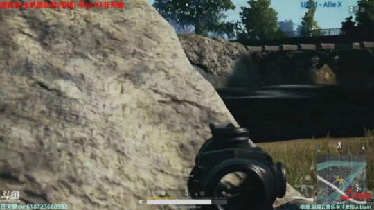 Liam:【远古X1版单排吃鸡】