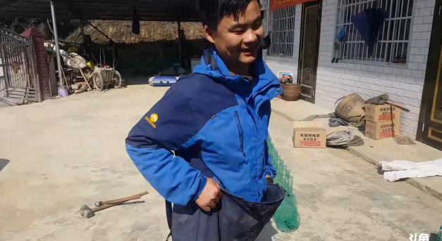 美好的一天开始了。 2017-02-13 13点场