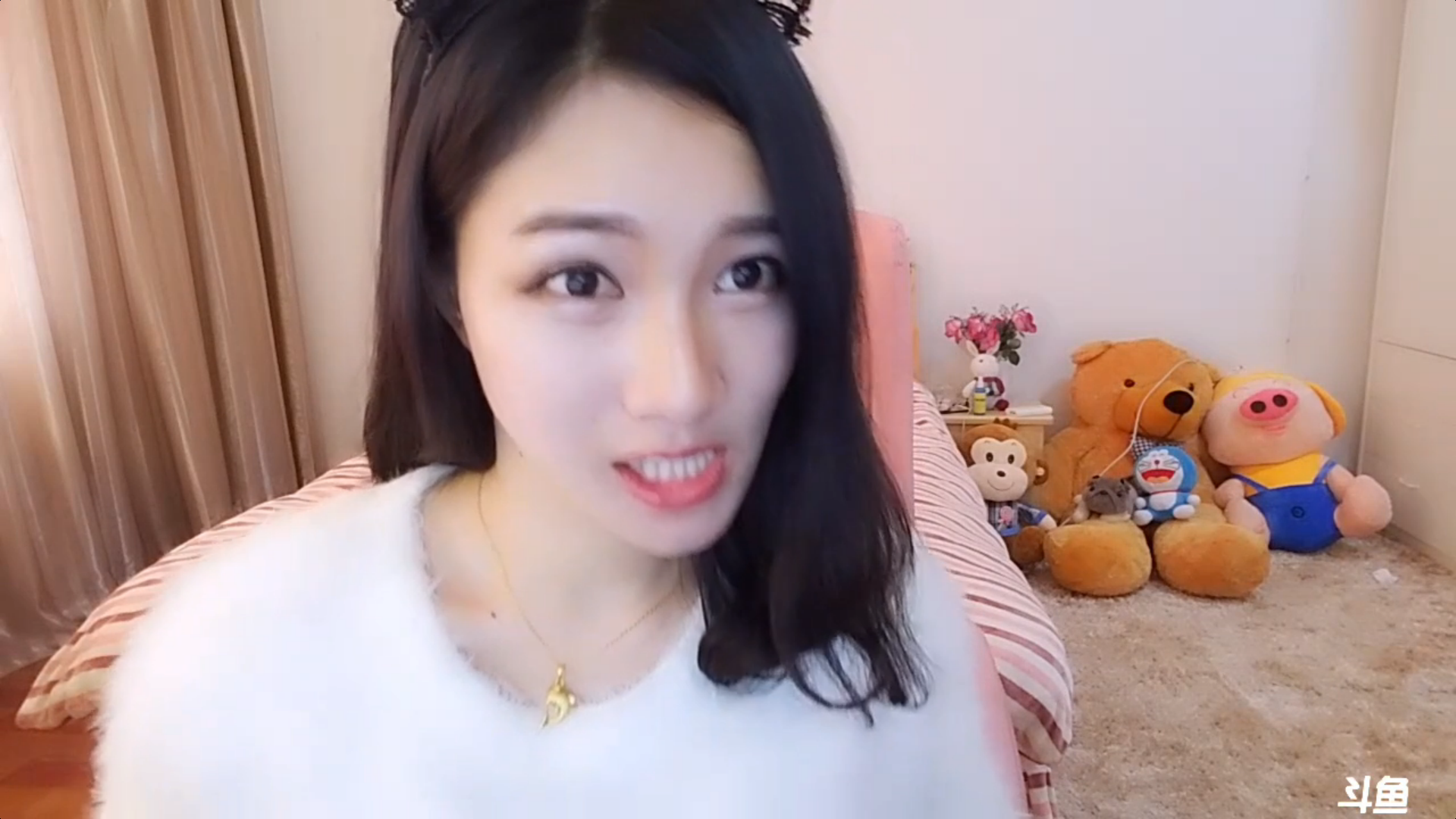 璐璐灬灬_陪伴是最长情的告白._斗鱼视频 - 最6的弹幕视频网站