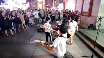 武汉光谷步行街 2017-06-17 20点场