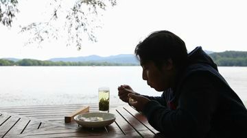 这清凉的日子，总感觉有香味从某个角落飘来