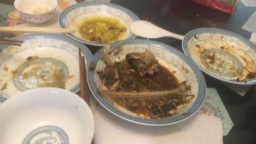 回锅肉，鲍汁豆腐，呛莲白