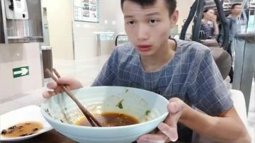 回银川。搞个小聚会 2017-07-30 19点场