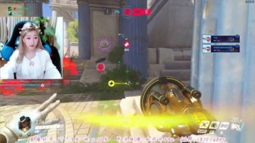 冰妹妹：13个黄金武器的小姐姐 2017-08-01 19点场