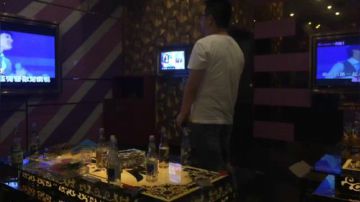 水友来了吃养殖鱼。 2017-08-06 19点场