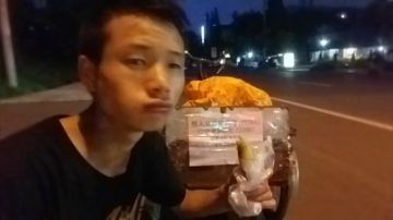 《创业》靠双手赚钱为大家买iphone8 2017-08-07 19点场