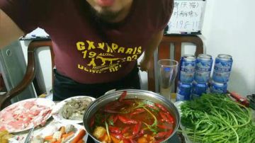 哎呀，今晚自己一人吃火锅！ 2017-08-18 20点场
