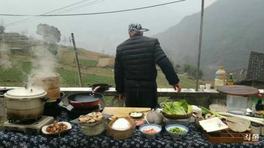 乡民的晚餐，红烧肘子，豆豉蒸排骨 2018-01-02 16点场