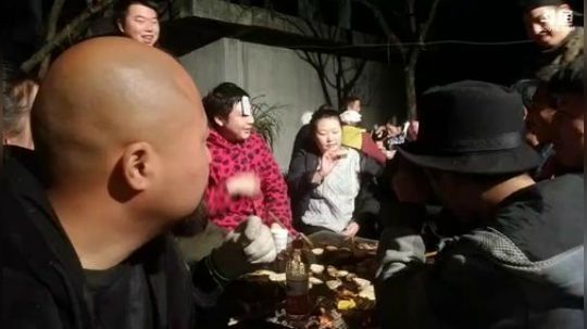 高山人家的猪喽喽全程直播 2018-01-12 19点场