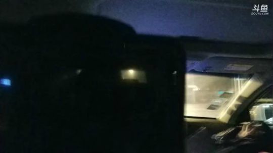 谢魅力兄弟送我们上庆典。 2018-01-14 01点场