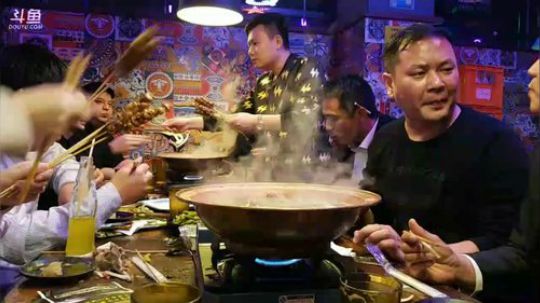 谢魅力兄弟送我们上庆典。 2018-01-13 23点场