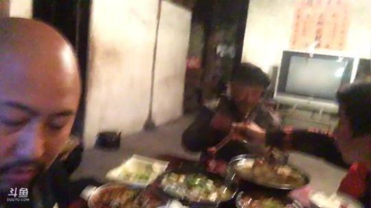 乡民的晚餐，酸菜鱼冰糖红烧肉 2018-01-16 18点场