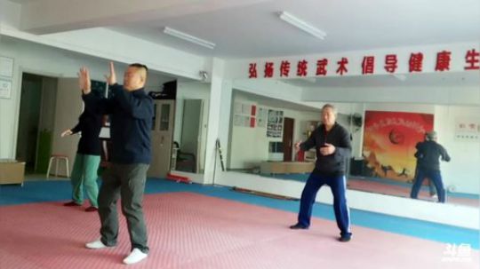 太极形意。青峰传统武术健身会馆 2018-01-12 08点场