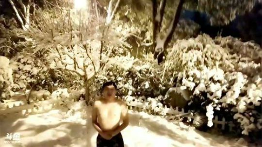 26号户外直播过生日 2018-01-26 00点场