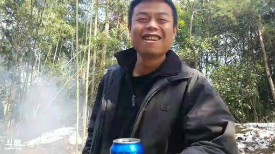 2.03号胜哥生日！把胜哥家的塘给干了！ 2018-02-01 13点场