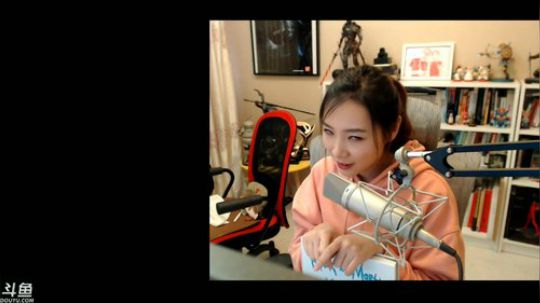 女流66的直播精彩时刻：寒假了周日还重要么