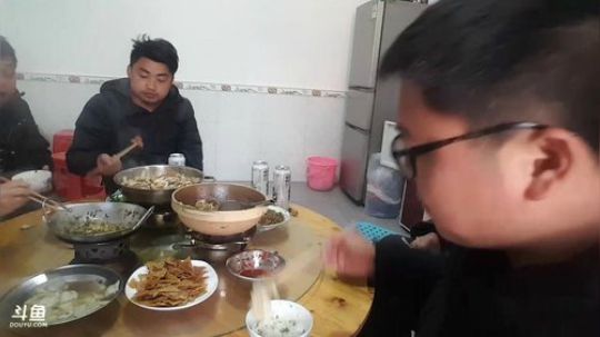 【斗鱼年货节】制野生翘嘴鱼干，赶集 2018-02-08 17点场