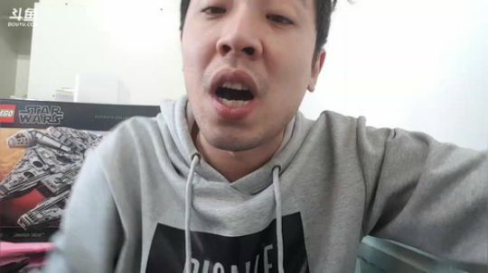 陪蒙蒙直到离鱼丶风风发布了一个斗鱼视频2018-02-12