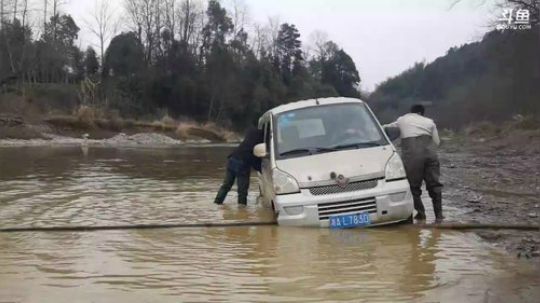 河道大地笼看效果。 2018-02-24 11点场