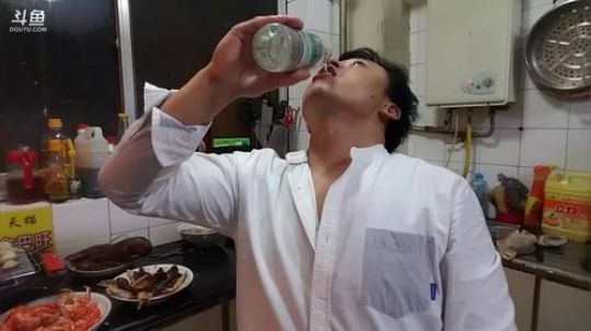 【威海大叔】海鲜！走起！ 2018-02-24 23点场