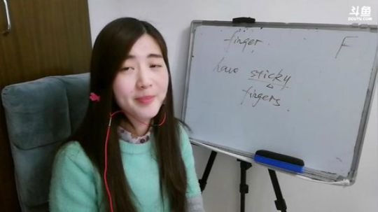 娜娜：美语18，F篇～嗓子有点疲惫 2018-03-07 10点场