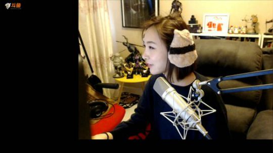 不会功夫的海牛cgc发布了一个斗鱼视频2018-03-07