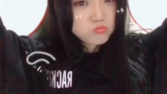 卖个小萌(๑Ő௰Ő๑)