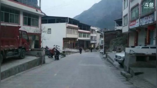 上山给老乡做晚饭啦 2018-03-14 19点场