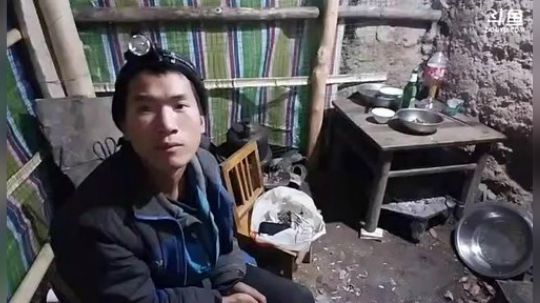 拖拖拉拉斯基发布了一个斗鱼视频2018-03-22
