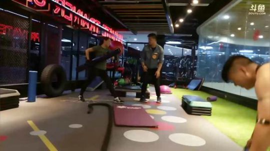 TD丶带带大师兄发布了一个斗鱼视频2018-03-23
