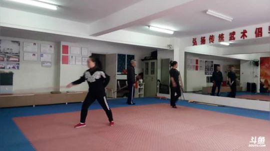 太极形意。青峰传统武术健身会馆 2018-03-15 09点场