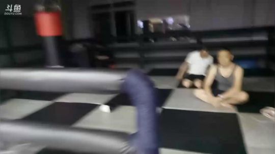 TD丶带带大师兄发布了一个斗鱼视频2018-03-25